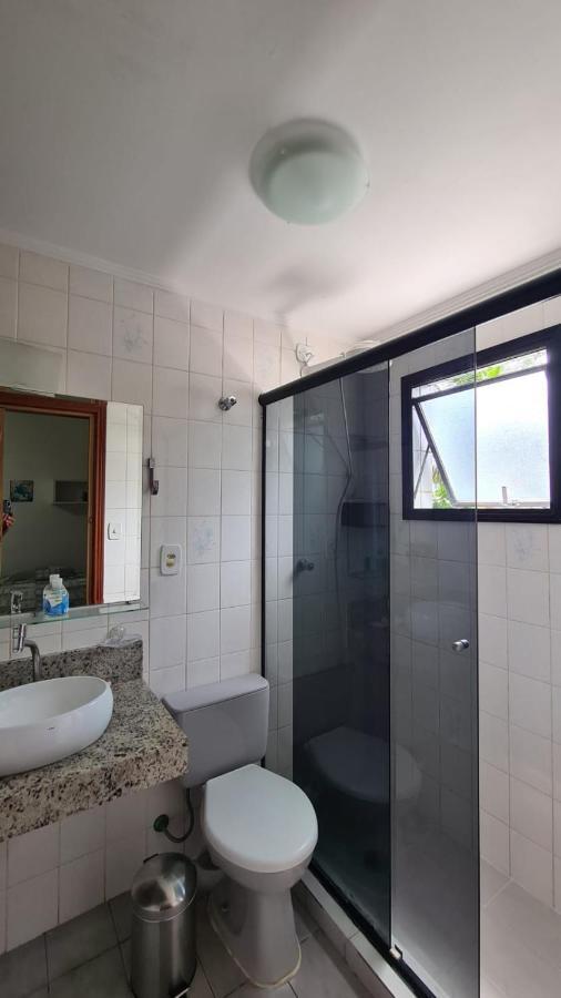 2 Quartos Com Ar Condicionado E Varanda A 400m Da Maitinga - Estacionamento E Piscina - Wi-fi 409 Mbps Apartamento