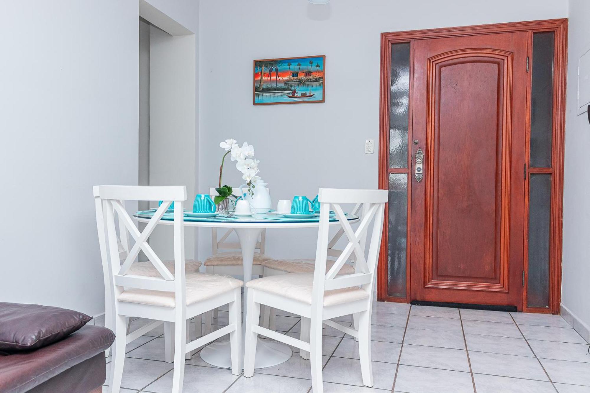 2 Quartos Com Ar Condicionado E Varanda A 400m Da Maitinga - Estacionamento E Piscina - Wi-fi 409 Mbps Apartamento *